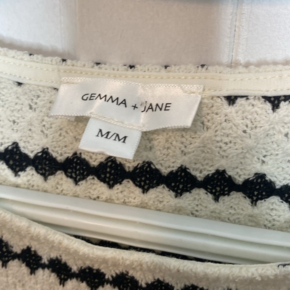 Gemma & Jane | Striped Black and White Sleeveless knit Top - med - Picture 2 of 5